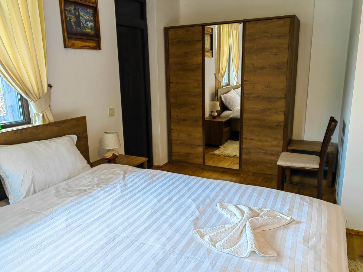 Rimovata Kashta Guest House Lesjten Exteriör bild
